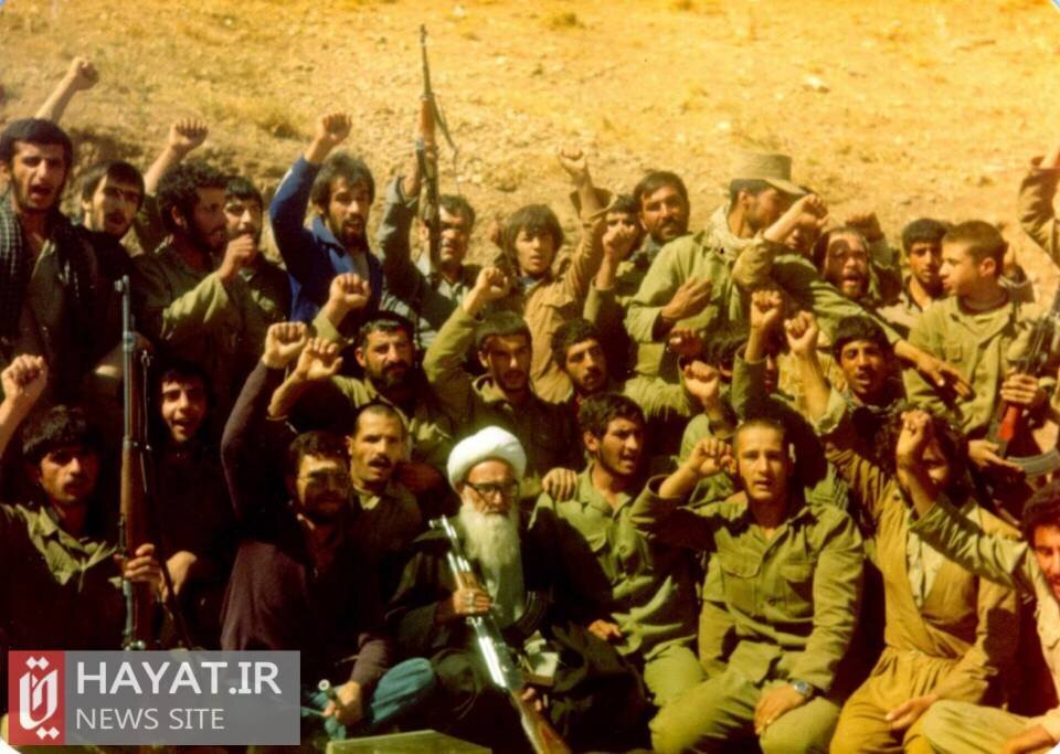 شهید اشرفی اصفهانی همواره کنار مردم بود