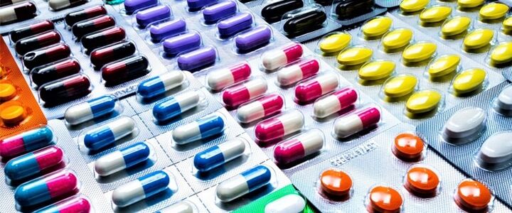 جانشین فرمانده انتظامی از دستگیری سرشبکه قاچاق داروهای سرطانی خبر داد جانشین فرمانده انتظامی از دستگیری سرشبکه قاچاق داروهای سرطانی خبر داد