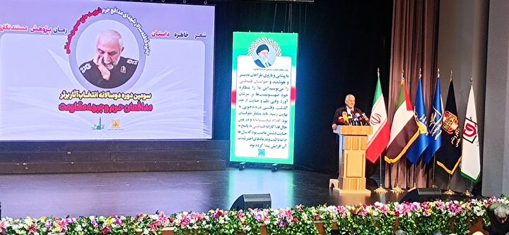 هنرمندان موظفند مقاومت اسلامی را در تاریخ ثبت کنند هنرمندان موظفند مقاومت اسلامی را در تاریخ ثبت کنند