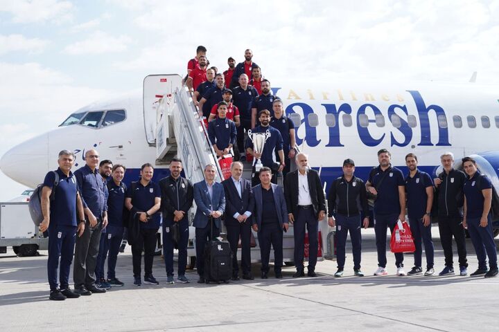 پرواز تیم ملی به سمت ایران پرواز تیم ملی به سمت ایران