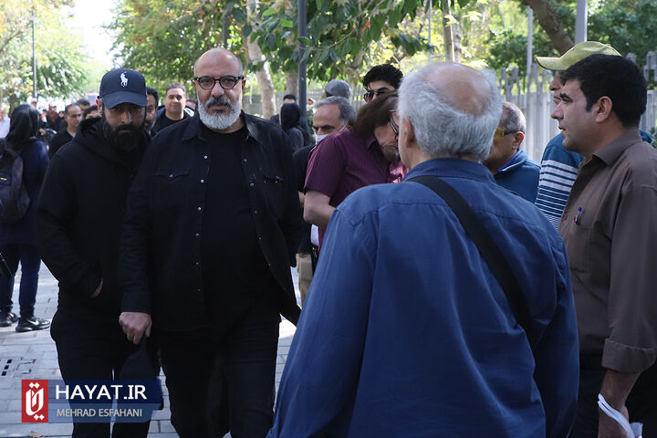 تشییع پیکر داریوش مهرجویی و وحیده محمدیفر
