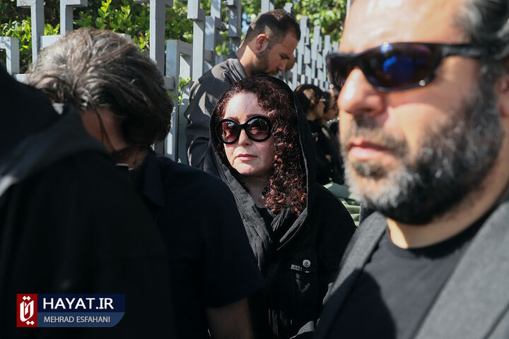 تشییع پیکر داریوش مهرجویی و وحیده محمدیفر