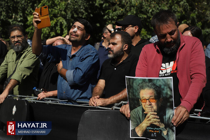 تشییع پیکر داریوش مهرجویی و وحیده محمدیفر
