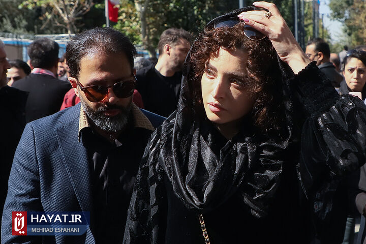 تشییع پیکر داریوش مهرجویی و وحیده محمدیفر