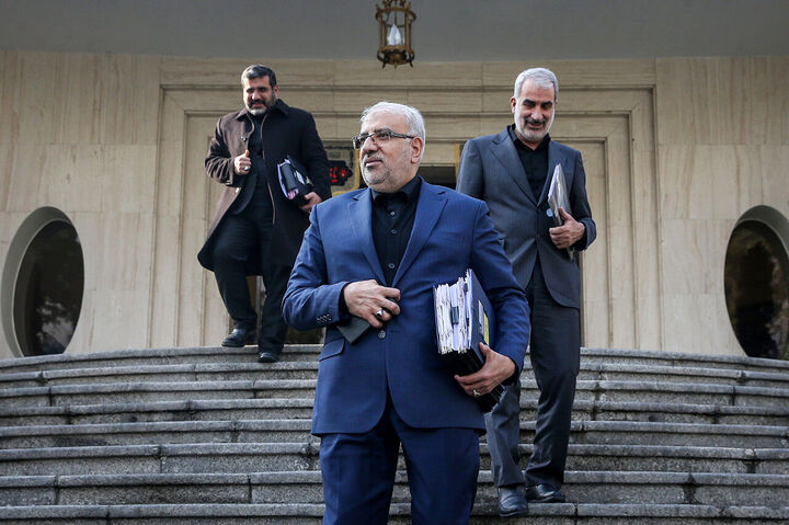 افزایش سقف سوخت ارسالی به نیروگاههای کشور نسبت به سال گذشته افزایش سقف سوخت ارسالی به نیروگاههای کشور نسبت به سال گذشته