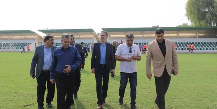 بازدید خطیر از ورزشگاه جزیره کیش برای میزبانی استقلال بازدید خطیر از ورزشگاه جزیره کیش برای میزبانی استقلال