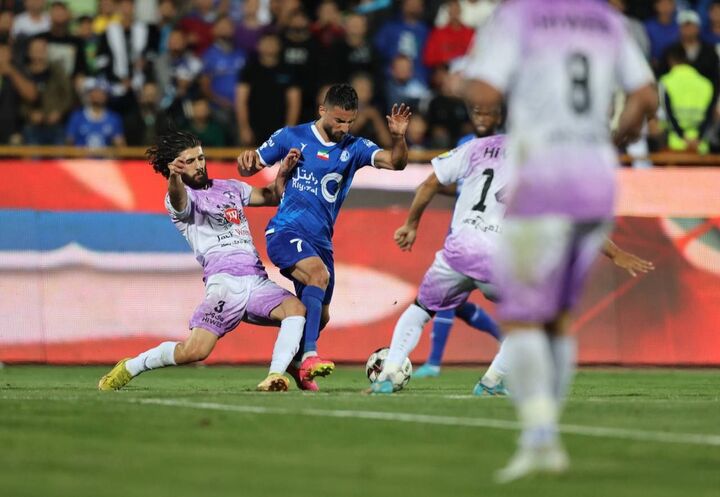 استقلال ۳ - هوادار ۲/ هدیه شیرین نکونام با کامبک برابر فکری استقلال ۳ - هوادار ۲/ هدیه شیرین نکونام با کامبک برابر فکری