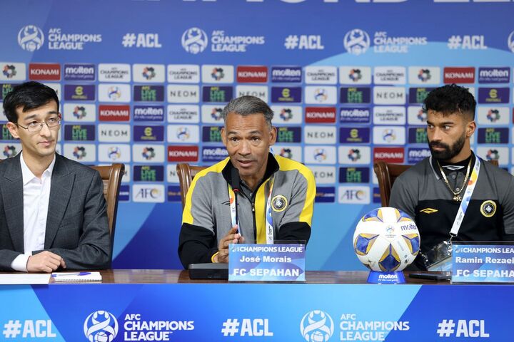 مورایس: برای مسابقه با آلمالیق ۱۰۰ درصد آماده هستیم/ از نظر روحی، فیزیکی، تاکتیکی و تکنیکی بهترین آمادگی را داریم مورایس: برای مسابقه با آلمالیق ۱۰۰ درصد آماده هستیم/ از نظر روحی، فیزیکی، تاکتیکی و تکنیکی بهترین آمادگی را داریم