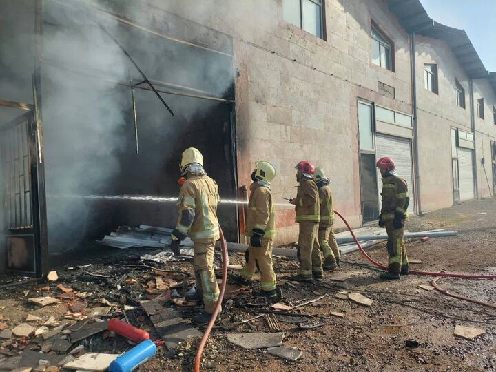 انفجار انبار حاوی مواد محترقه در جاده خاوران +فیلم انفجار انبار حاوی مواد محترقه در جاده خاوران +فیلم