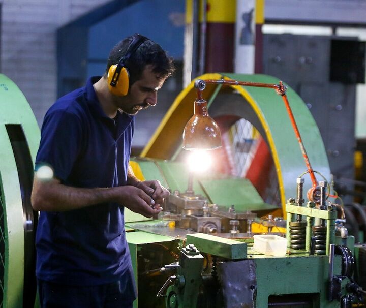 کاهش نرخ بیکاری این بار با اشتغال زایی واقعی کاهش نرخ بیکاری این بار با اشتغال زایی واقعی