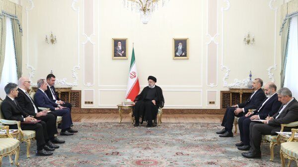 رئیسی: ایران بر حل مسائل و مشکلات منطقه از طریق از طریق تعامل تأکید دارد