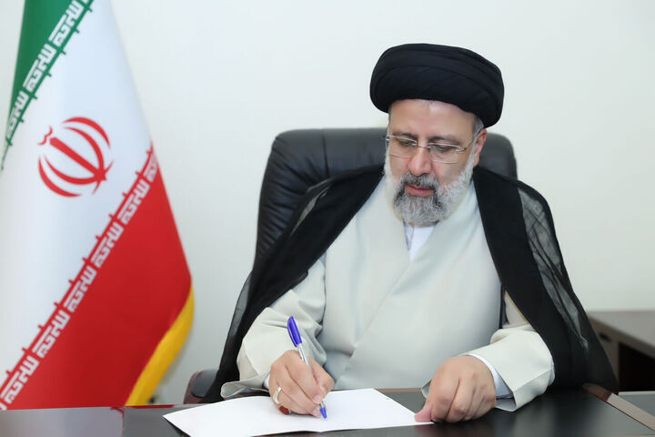 رئیس جمهور فرارسیدن روز جمهوری قزاقستان را تبریک گفت رئیس جمهور فرارسیدن روز جمهوری قزاقستان را تبریک گفت