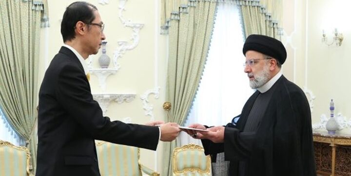 درخواست سفیر تایلند از رئیسجمهور برای استفاده از پیشرفتهای علمی ایران درخواست سفیر تایلند از رئیسجمهور برای استفاده از پیشرفتهای علمی ایران