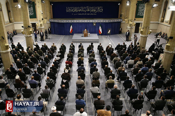 دیدار رهبر انقلاب با اعضای کنگره بزرگداشت شهدای استان لرستان