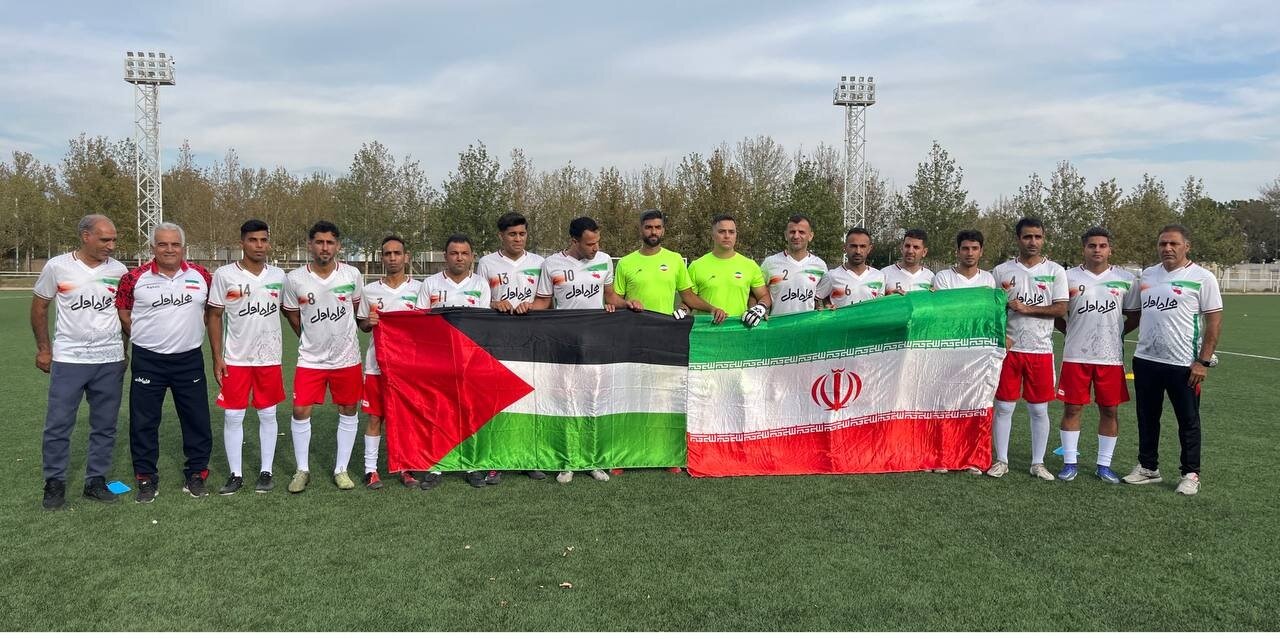 حضور نبی و قلعهنویی در تمرین تیم ملی فوتبال جانبازان و توانیابان/ حمایت ملیپوشان از فلسطین (عکس)