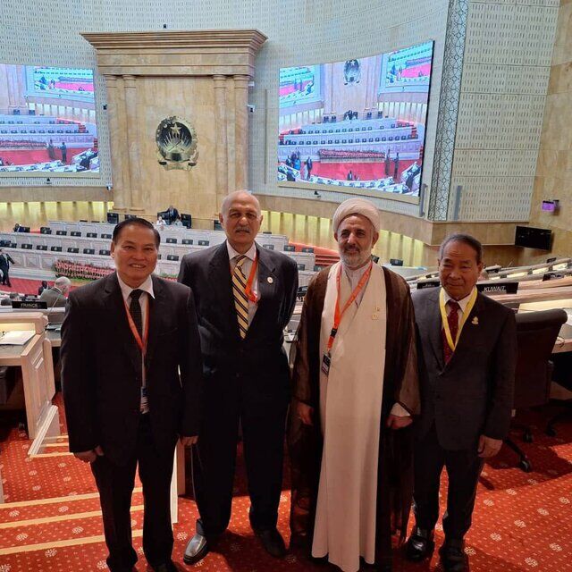 هیات پارلمانی ایران و پاکستان و لائوس بر توسعه روابط تاکید کردند هیات پارلمانی ایران و پاکستان و لائوس بر توسعه روابط تاکید کردند