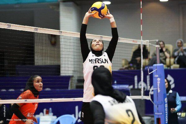 آغاز شدن لیگ برتر والیبال بانوان با صدرنشینی سپاهان آغاز شدن لیگ برتر والیبال بانوان با صدرنشینی سپاهان