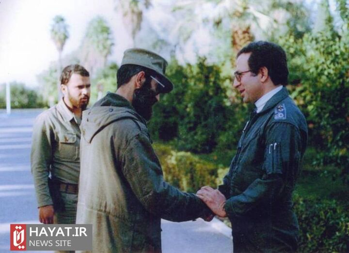 روایت تصویری زندگی شهید «جواد فکوری» روایت تصویری زندگی شهید «جواد فکوری»