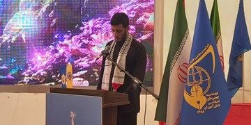 ذرهای از خاک خود را رها نمیکنیم ذرهای از خاک خود را رها نمیکنیم