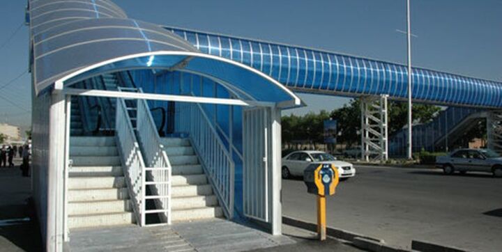 پُل جانبازان تبدیل به قصه پُر غصه این شهر شده است  پُل جانبازان تبدیل به قصه پُر غصه این شهر شده است