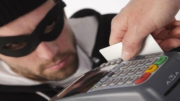 دستگیری عاملان کلاهبرداری اسکیمری در البرز  دستگیری عاملان کلاهبرداری اسکیمری در البرز