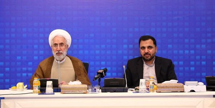 پیشگیری از بروز جرایم با توسعه پیامرسانهای داخلی پیشگیری از بروز جرایم با توسعه پیامرسانهای داخلی