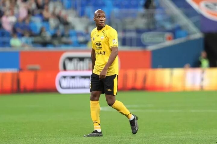 برایان دابو به کمیته انضباطی سپاهان رفت برایان دابو به کمیته انضباطی سپاهان رفت