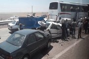 11 مصدوم و یک فوتی در تصادف زنجیره ای در تبریز