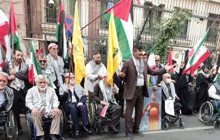 تجمع جانبازان دفاع مقدس مقابل دفتر سازمان ملل در اعتراض به جنایات رژیم صهیونیستی (تصاویر)