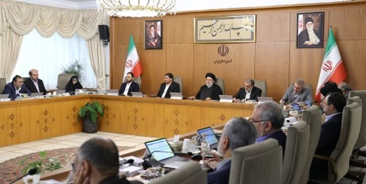 ارائه پیشنویس لایحه بودجه سال 1403 به دولت ارائه پیشنویس لایحه بودجه سال 1403 به دولت