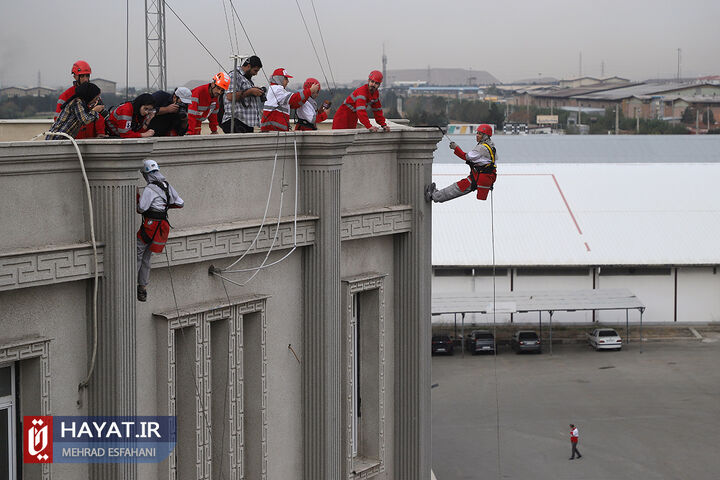 تجهیز مراکز عملیاتی شعب جمعیت هلال احمر استان تهران
