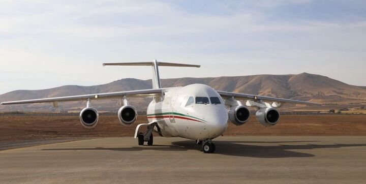 فرودگاه سقز پس از ۲۰ سال با حضور رئیسجمهور افتتاح شد فرودگاه سقز پس از ۲۰ سال با حضور رئیسجمهور افتتاح شد