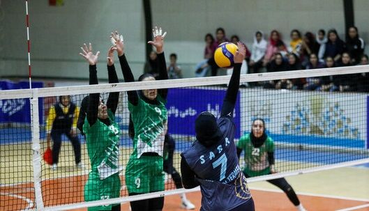 شکست مدافع قهرمانی لیگ والیبال زنان شکست مدافع قهرمانی لیگ والیبال زنان