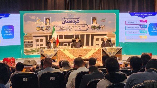 فرهنگ اصیل مردم کردستان این استان را در برابر هجوم بیگانگان و تجزیهطلبان مقاوم کرده است فرهنگ اصیل مردم کردستان این استان را در برابر هجوم بیگانگان و تجزیهطلبان مقاوم کرده است