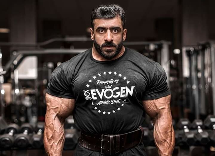 هادی چوپان نایب قهرمان مسترالمپیا شد هادی چوپان نایب قهرمان مسترالمپیا شد