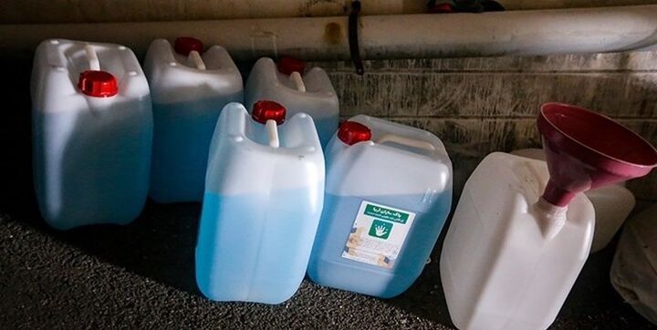 مرکز تولید مواد شوینده تقلبی در مشهد پلمب شد مرکز تولید مواد شوینده تقلبی در مشهد پلمب شد