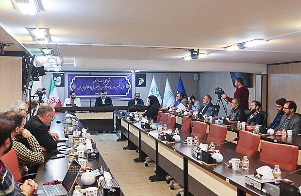 هفته کتاب را به حرکت عمومی تبدیل کنیم هفته کتاب را به حرکت عمومی تبدیل کنیم