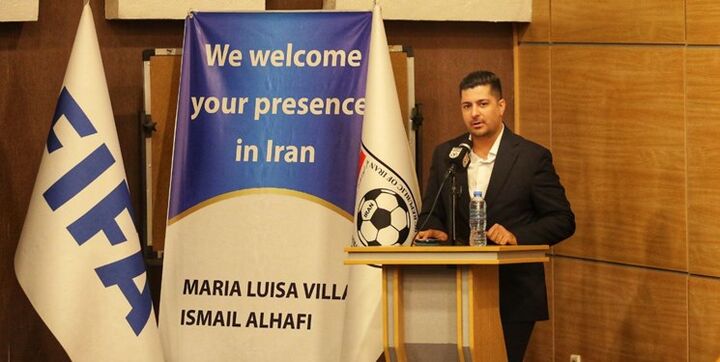 رئیس دپارتمان داوری: هر داوری بین 2 نیمه از تلفن همراه استفاده کند برخورد میکنیم رئیس دپارتمان داوری: هر داوری بین 2 نیمه از تلفن همراه استفاده کند برخورد میکنیم