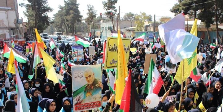 جشن بزرگ انقلاب در دلیجان برگزار میشود جشن بزرگ انقلاب در دلیجان برگزار میشود