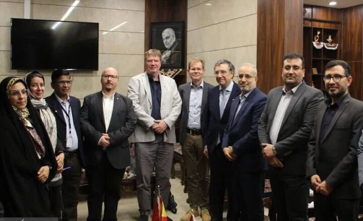 قدردانی سفیران اسپانیا و نروژ از تلاش بشردوستانه کرمان قدردانی سفیران اسپانیا و نروژ از تلاش بشردوستانه کرمان