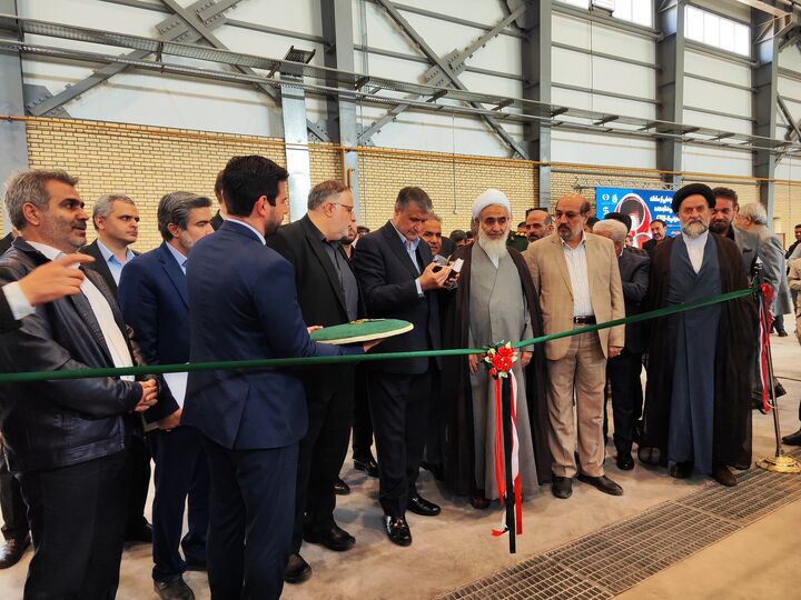 رئیس انرژی اتمی از نخستین شتابدهنده توان بالای کشور رونمایی کرد رئیس انرژی اتمی از نخستین شتابدهنده توان بالای کشور رونمایی کرد