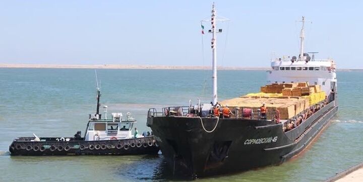 ورود نخستین کشتی سوخت به بندر کاسپین ورود نخستین کشتی سوخت به بندر کاسپین