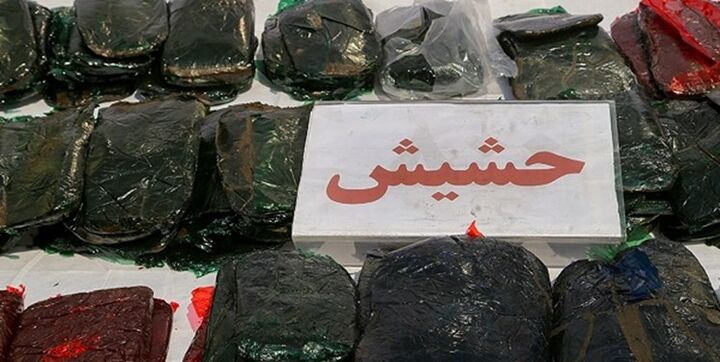 کشف حشیش در کوله پشتی در خراسانجنوبی کشف حشیش در کوله پشتی در خراسانجنوبی