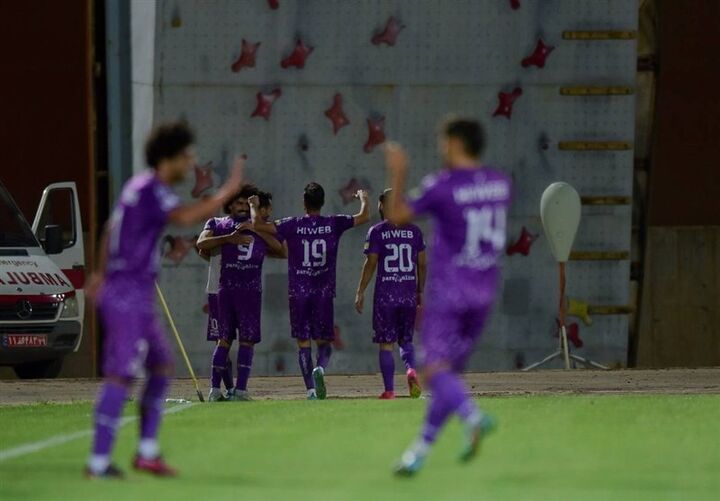 روزهای خوش هوادار با شجاعی/ گلگهر بازهم باخت روزهای خوش هوادار با شجاعی/ گلگهر بازهم باخت