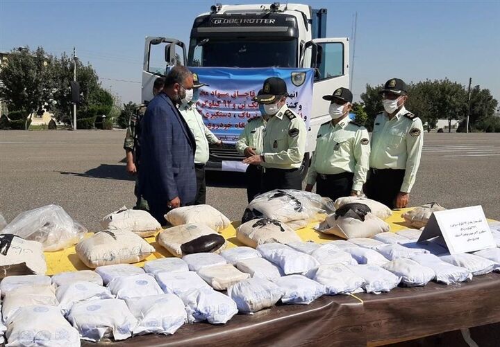 کشف ۳۲۷ کیلوگرم مواد مخدر در سیستان و بلوچستان