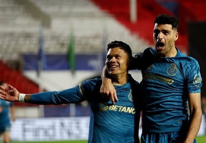 پورتو در حضور یک نیمهای طارمی ۳ امتیاز گرفت پورتو در حضور یک نیمهای طارمی ۳ امتیاز گرفت