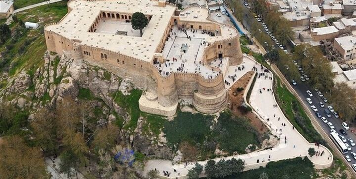 «دره خرمآباد» و «فلکالافلاک» سهمیه ثبت جهانی ایران در یونسکو «دره خرمآباد» و «فلکالافلاک» سهمیه ثبت جهانی ایران در یونسکو