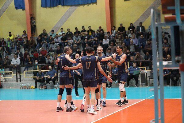 صعود دو پلهای دو میزبان/ پاس و چادرملو حریفان را شکست دادند صعود دو پلهای دو میزبان/ پاس و چادرملو حریفان را شکست دادند