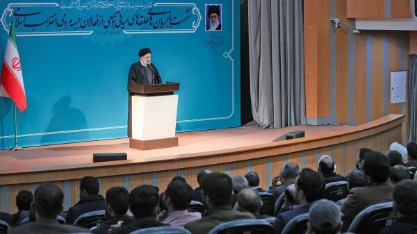 کنار گذاشتن فلهای مدیران قبلی برخلاف اصول شایستهسالاری است کنار گذاشتن فلهای مدیران قبلی برخلاف اصول شایستهسالاری است