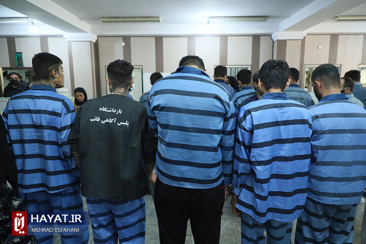 دستگیری ۳۰ سارق و مالخر گوشی در تهران